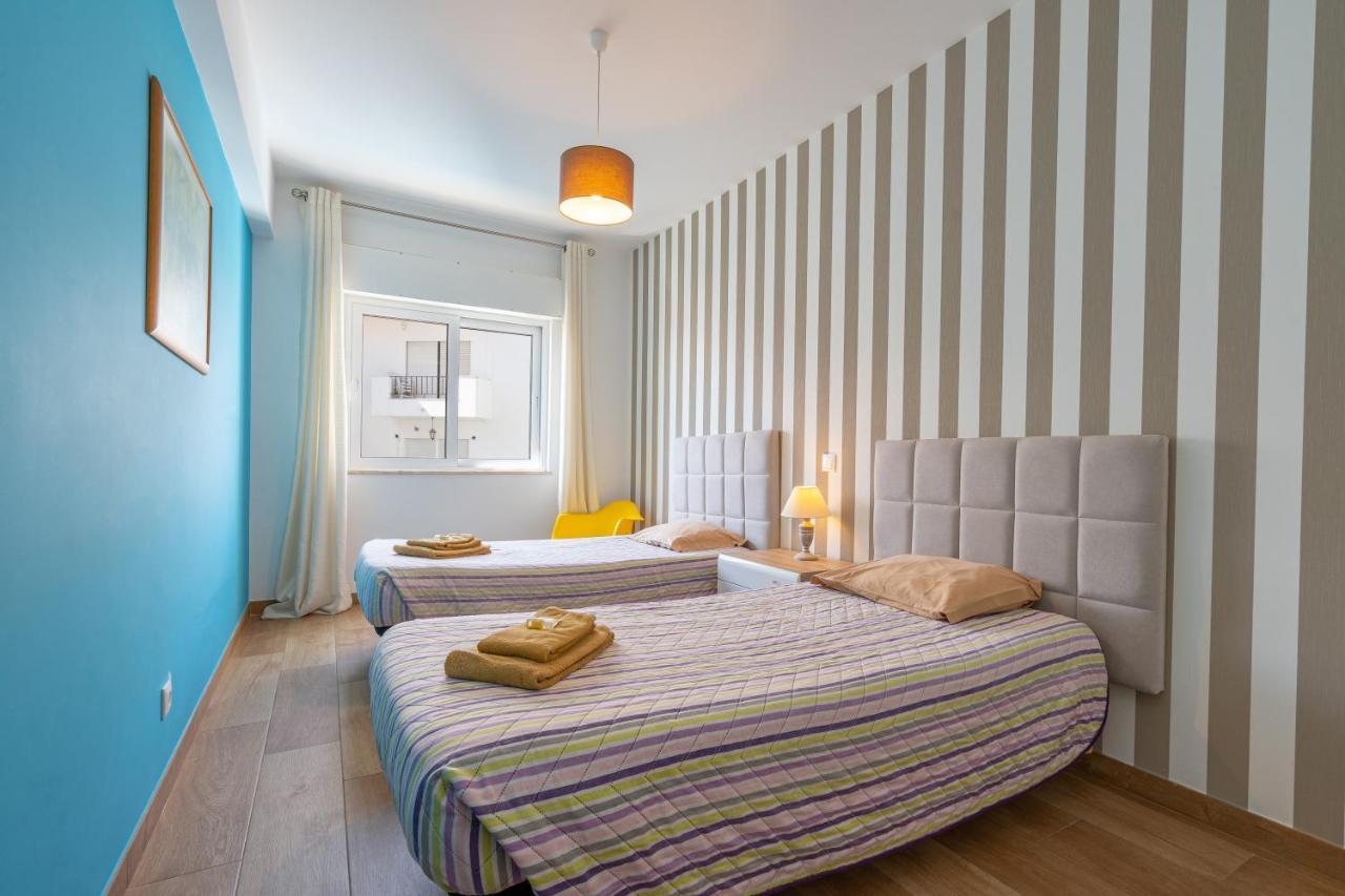 Apartamento Deluxe Oldtown 30 By Umbral Apartment อัลบูเฟรา ภายนอก รูปภาพ