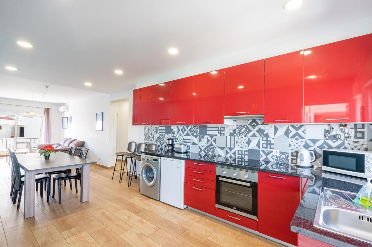 Apartamento Deluxe Oldtown 30 By Umbral Apartment อัลบูเฟรา ภายนอก รูปภาพ